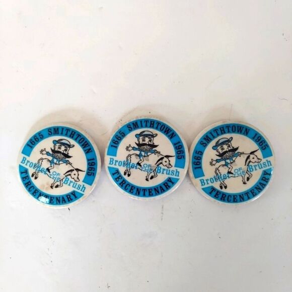 Lot of 3 Vintage Brothers Of The Brush Pinbacks from 1965 Smithtown Long Island - Picture 1 of 4